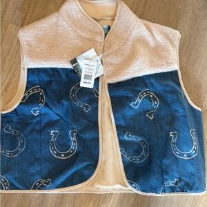Large ladies nwt Cream Horseshoe Vest